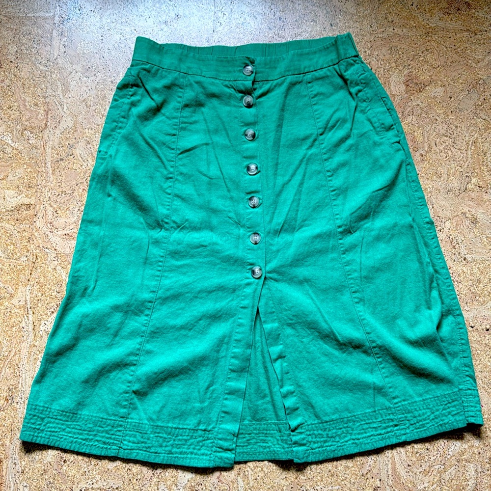 Universal Thread green A-line skirt with pockets - Large